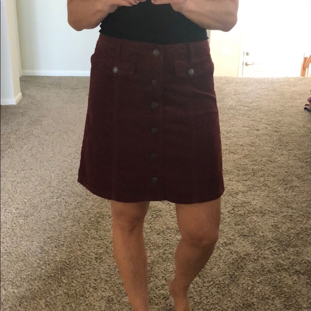 Corduroy midi skirt